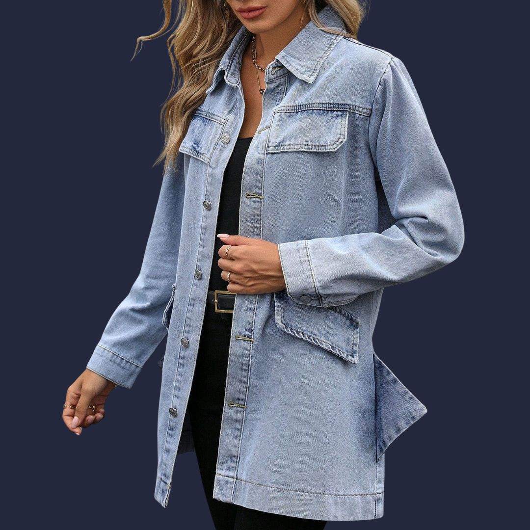 Klara – en sofistikerad jeansjacka i längre modell